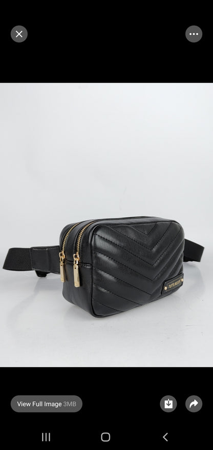 Chevron-pattern Martha Fannie Pack with gold zippers – elegant cross-body women handbags