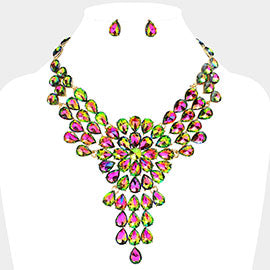 Women’s gold jewelry – Miko Elegant Necklace with polished gold finish and delicate statement design.