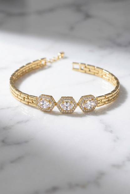 Vintage-Inspired Geometric Accent Link Bracelet in Gold-Tone Finishes