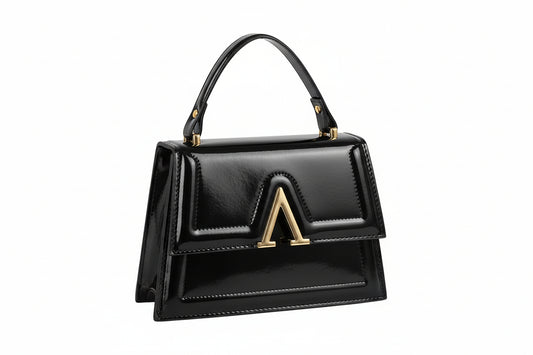 Ms. Jessie: Flap Satchel Crossbody / Black