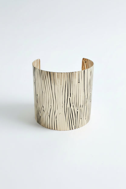 Majestic Wavering Wide Cuff Bracelet:Gold-tone